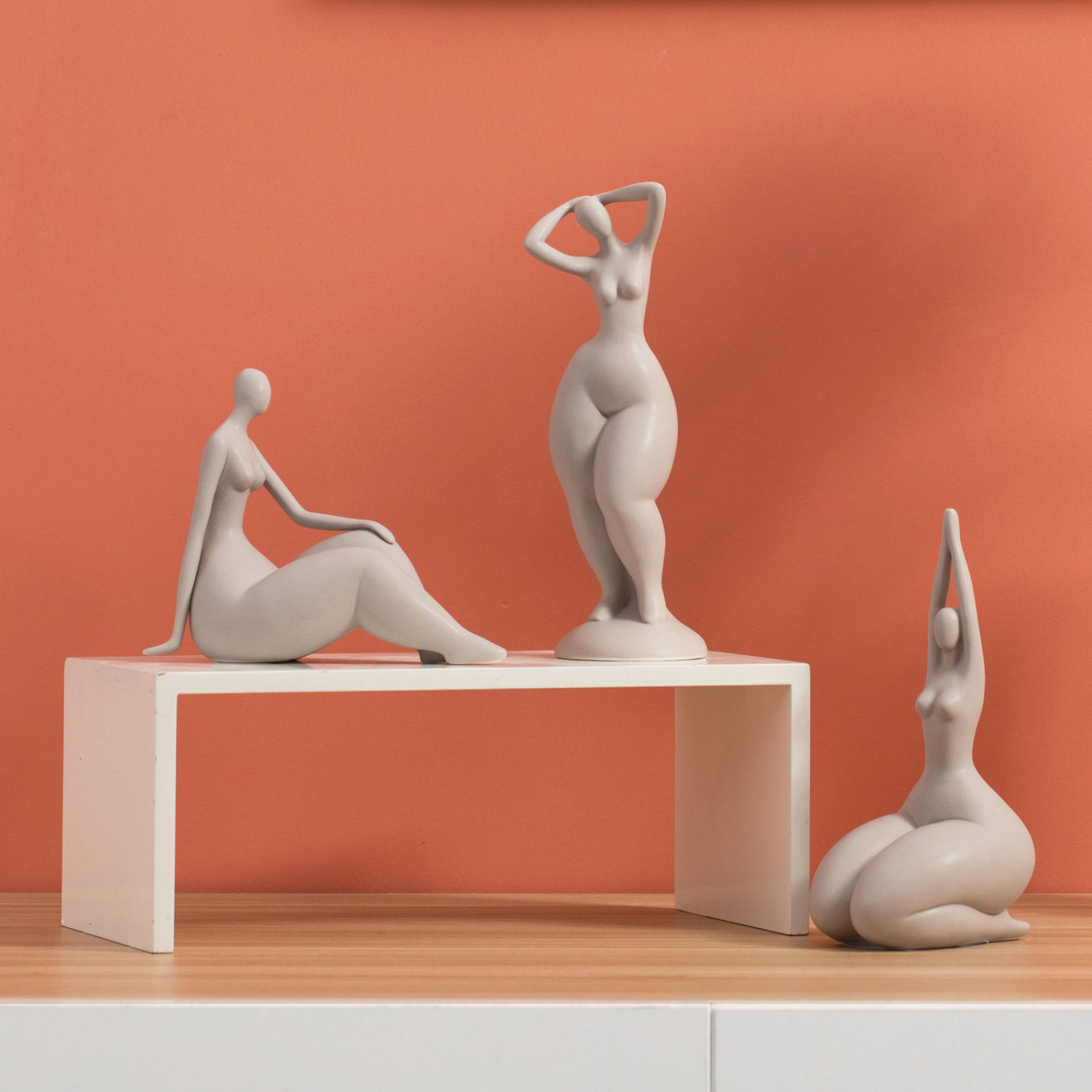 Estatuilla de Yoga de cerámica - Home Office Yoga Room Ideas reseña y precio