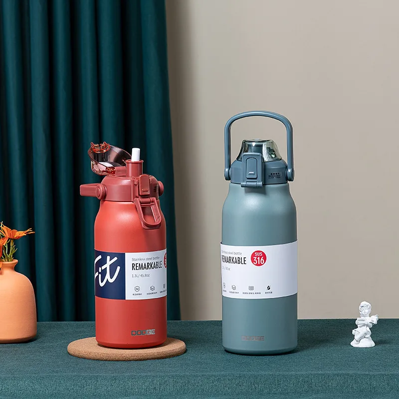 Botella de agua de acero inoxi - Home Office 2024 reseña y precio